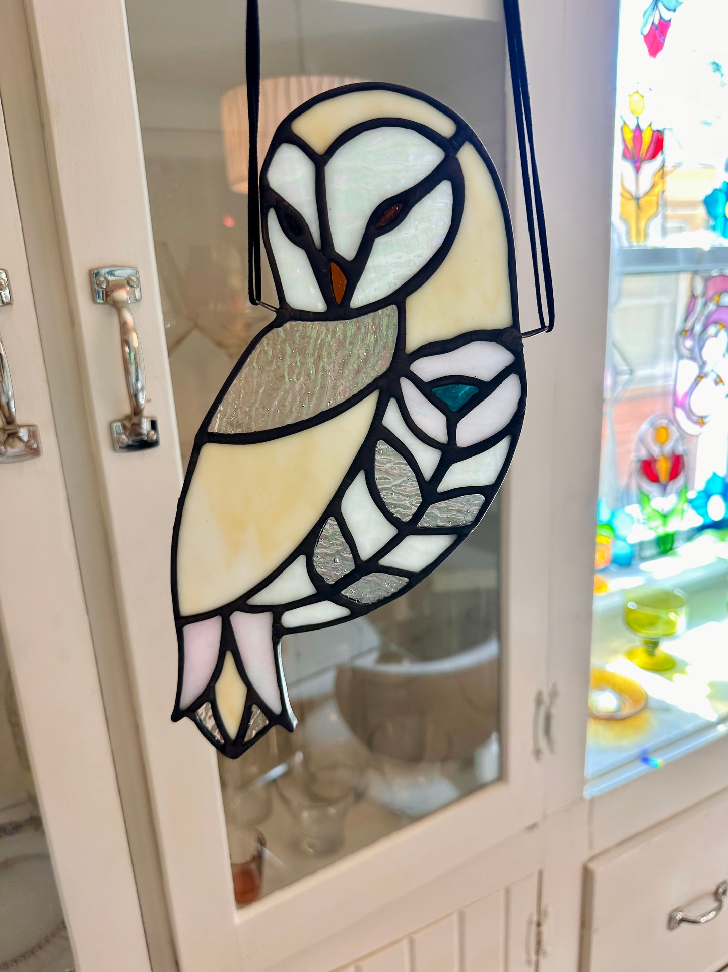 Floral Owl (Pink/White/Iridescent)