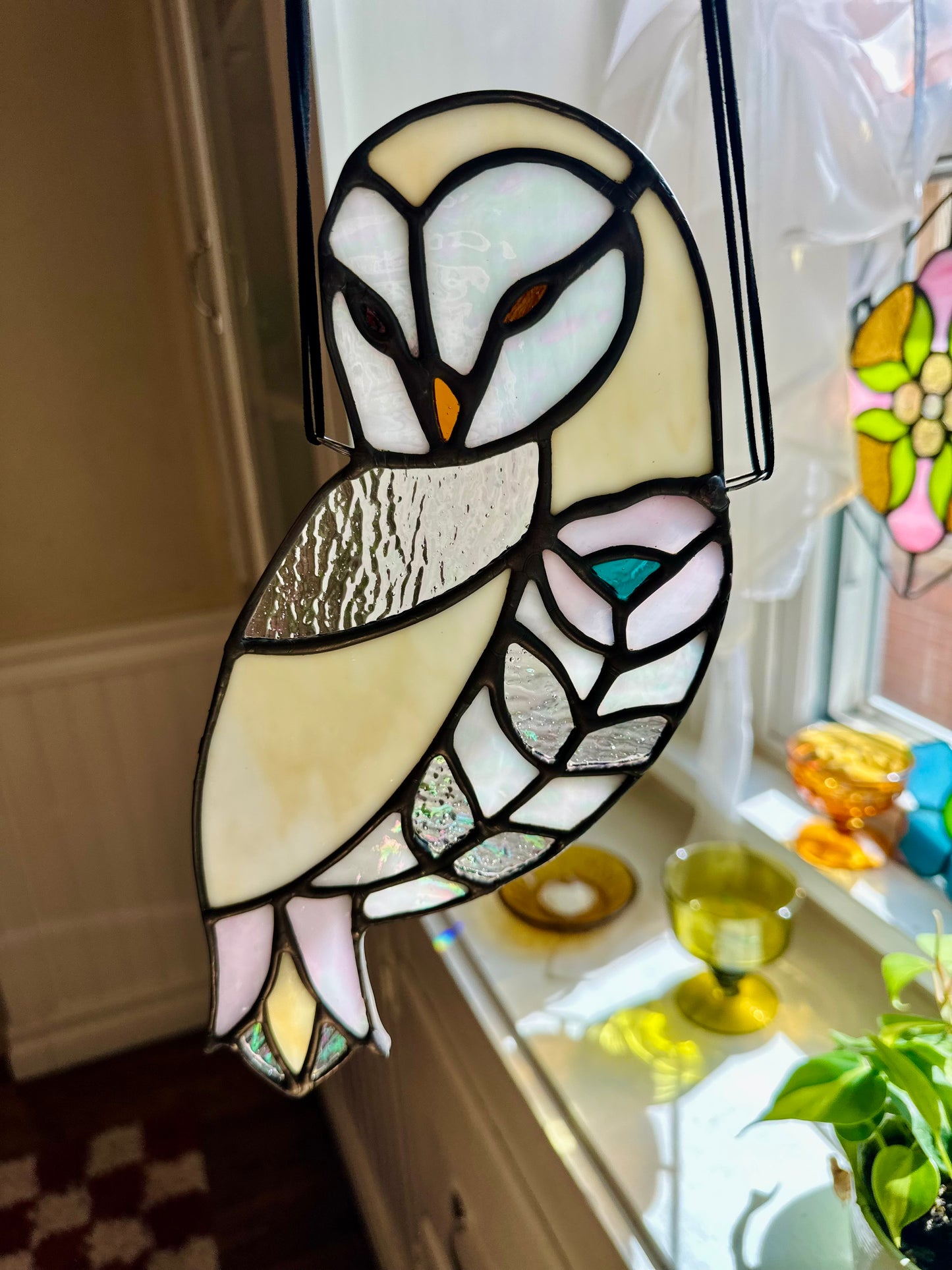 Floral Owl (Pink/White/Iridescent)